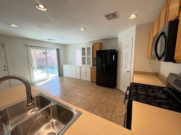 5th image of 8081 Windmill Villa St