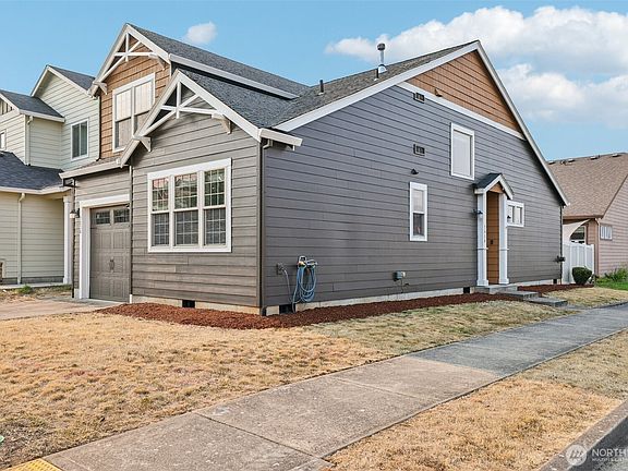 2nd image of 7638 NE 61st Way