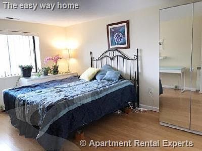 2nd image of 28 9th St #6S