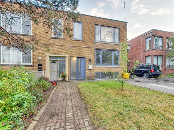 363 Dalesford Rd #3, Toronto, ON M8Y 1H1