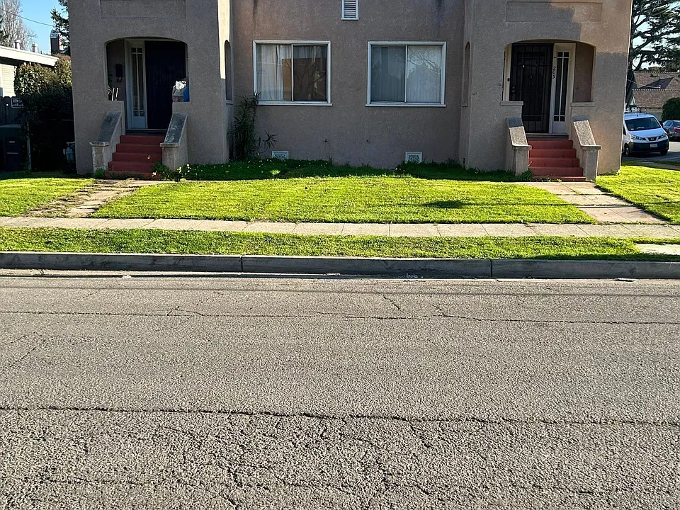203 Durant Ave