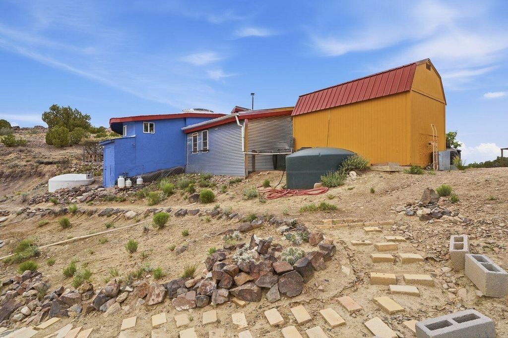 34 White Wolf Rd, Cerrillos, NM - View 3