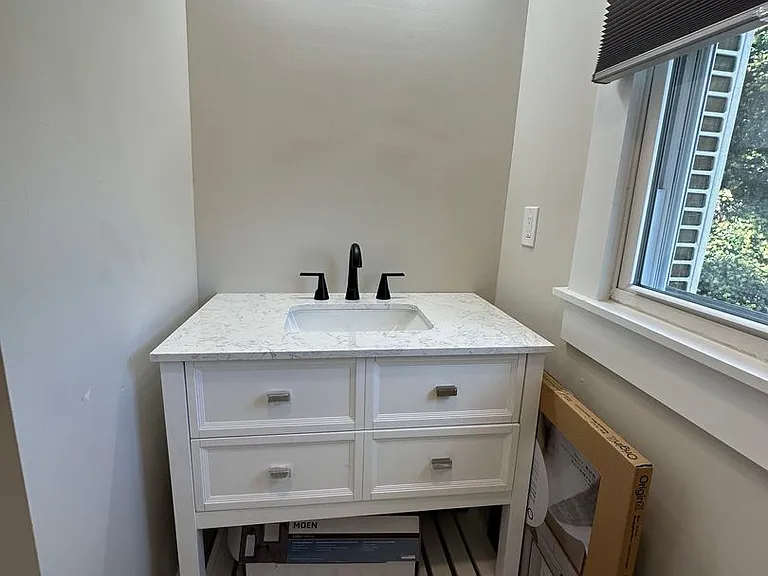 12-14 Olentangy St — Photo 9