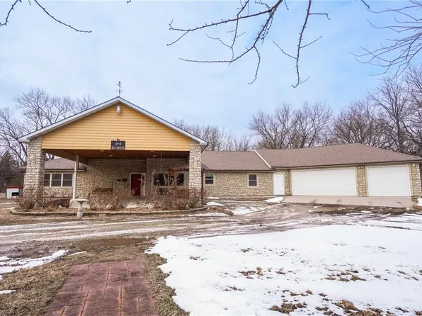 25303 NW 169th Hwy, Garnett, KS 66032
