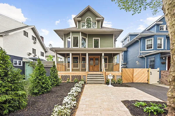 Sold by Corcoran | media 56