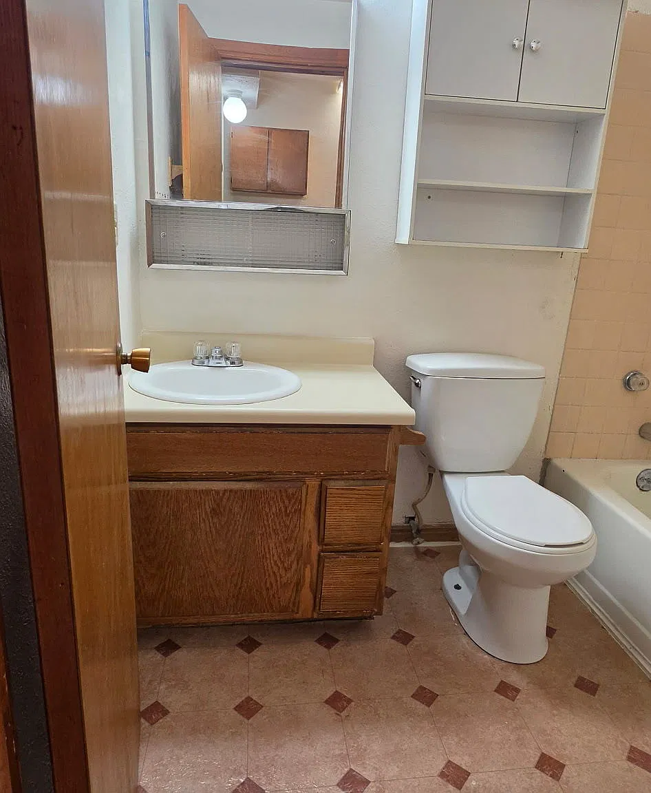 30 College Ave — Photo 3