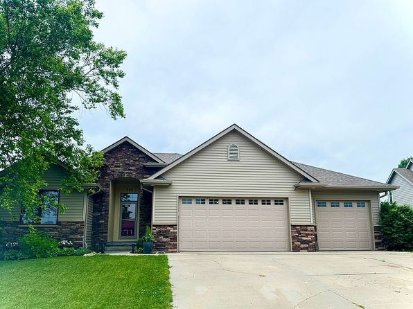 505 Joan Cir