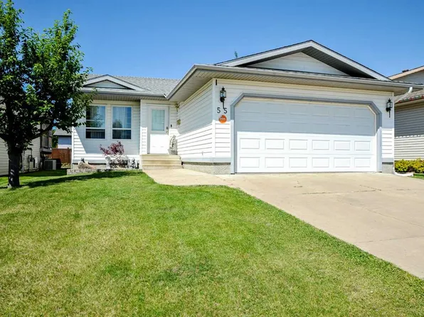 55 E Edgewood Dr, Camrose, AB T4V 4Z3