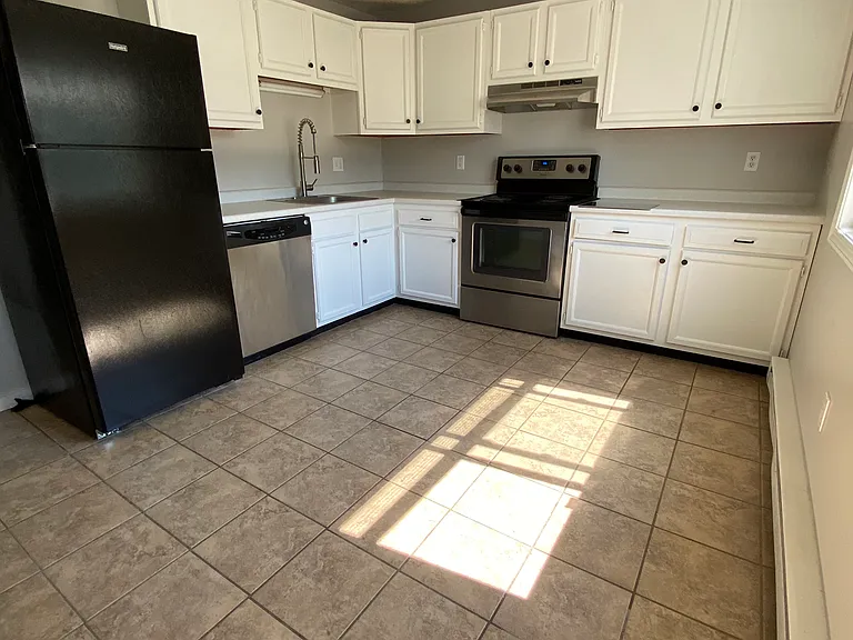 Bright, updated kitchen