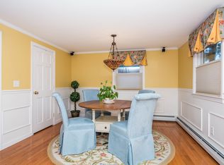 218 Burnham Rd, Lowell, MA 01852