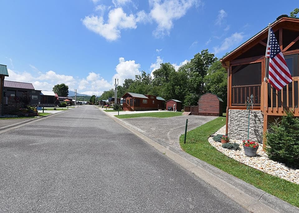 1st image of 96 Porch View Cir