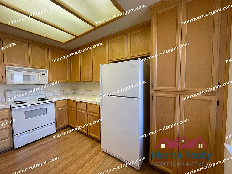 2611 Bayfront Ct — Photo 11