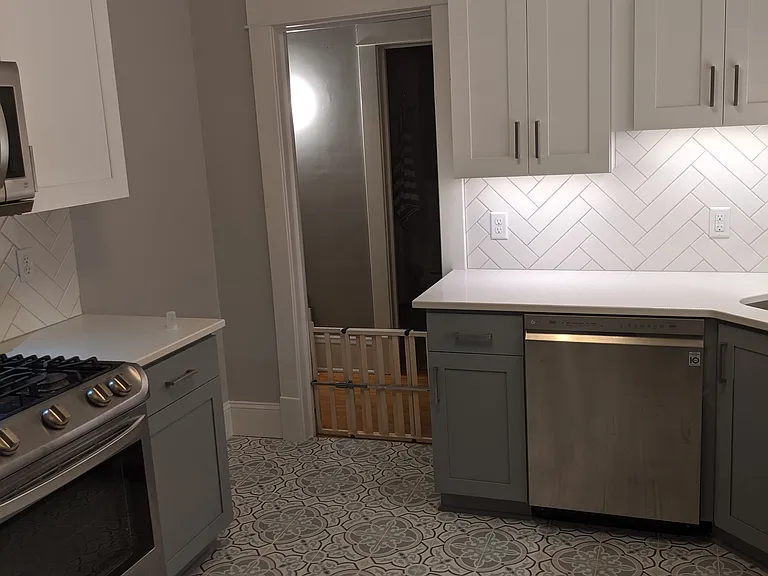 3829 Pillsbury Ave S #1 — Photo 6