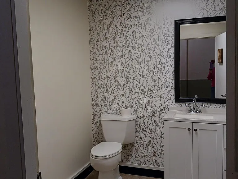387 Main St — Photo 5