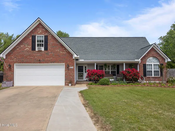 215 Secretariat Court, Raeford, NC 28376