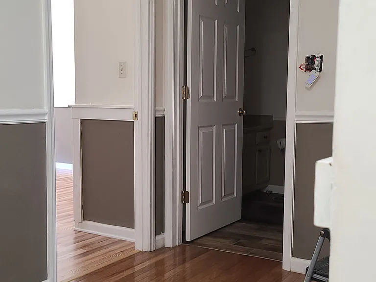 1526 Old Oak Ln — Photo 16
