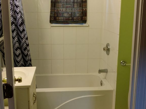 3rd image of 1326 Kenilworth Ave