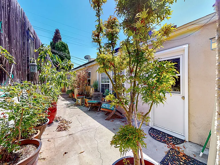 251 Avenida Rosa — Photo 16