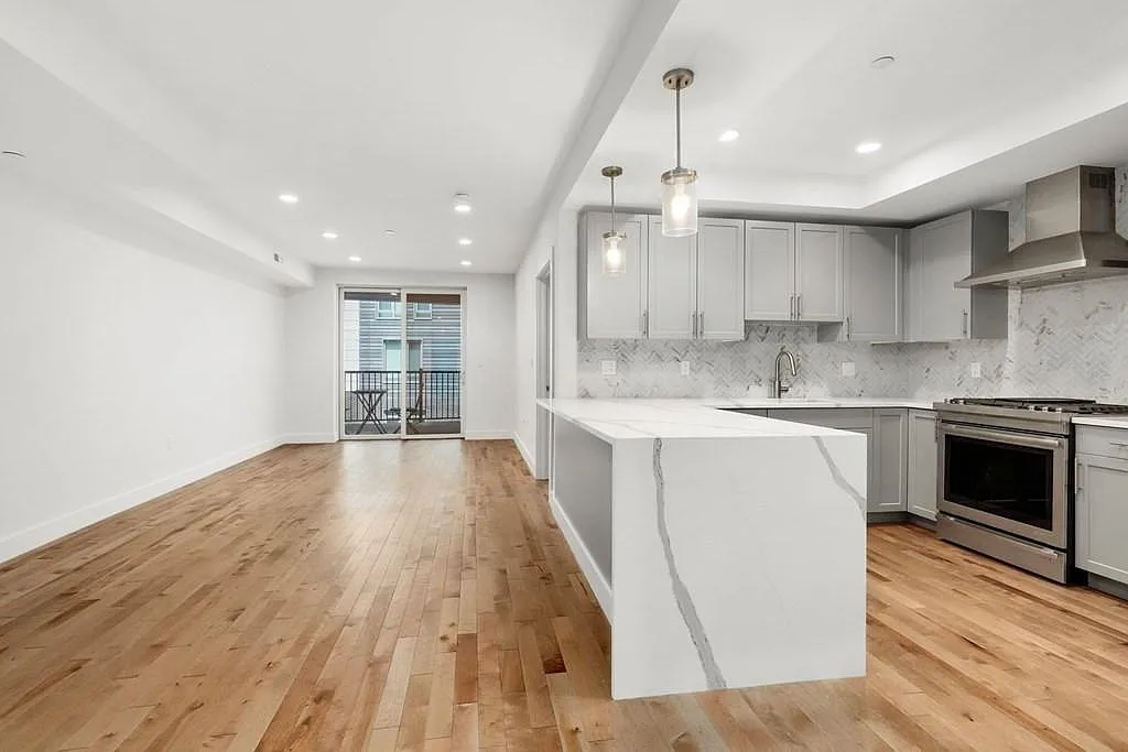 1 bed, 675 sqft, $2,995 — Photo 4
