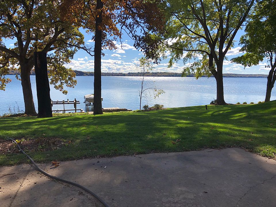 W1909 Belle Mapps Ct, Green Lake, WI 54941 | Zillow