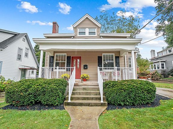 2nd image of 3871 Isabella Ave