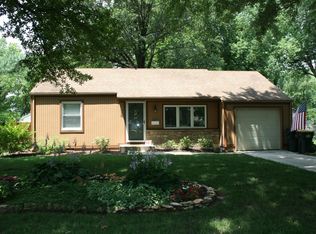 8336 Walmer St, Overland Park, KS 66212