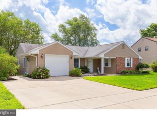 902 Kingston Ct, Williamstown, NJ 08094