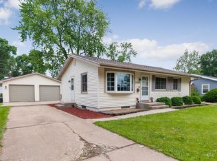 2965 4th Ave, Marion, IA 52302