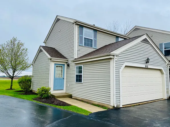 913 Village Ct, Marengo, IL 60152