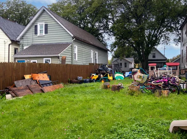 1302 South 22ND STREET, Milwaukee, WI 53204