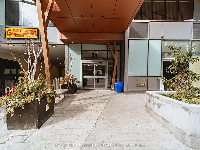 50 Wellesley St E #2801 — Photo 31