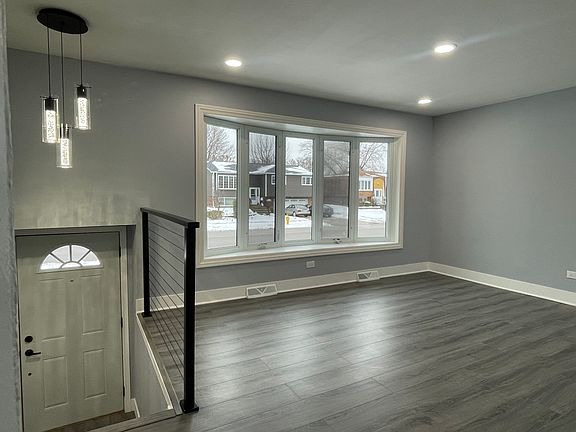 2nd image of 7454 160th St