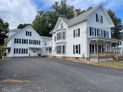 40 School St APT 2, Middleboro, MA, 02346