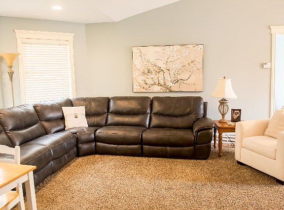 5th image of 1093 Arctic Willow Dr