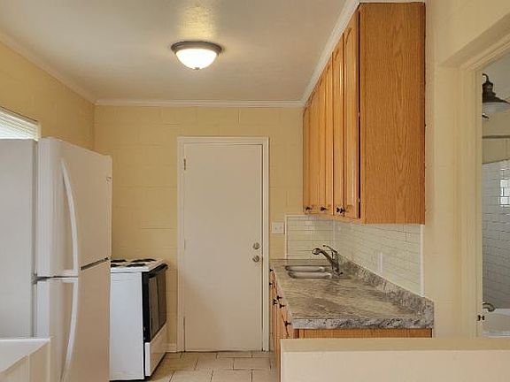 3rd image of 646 W Juniata St