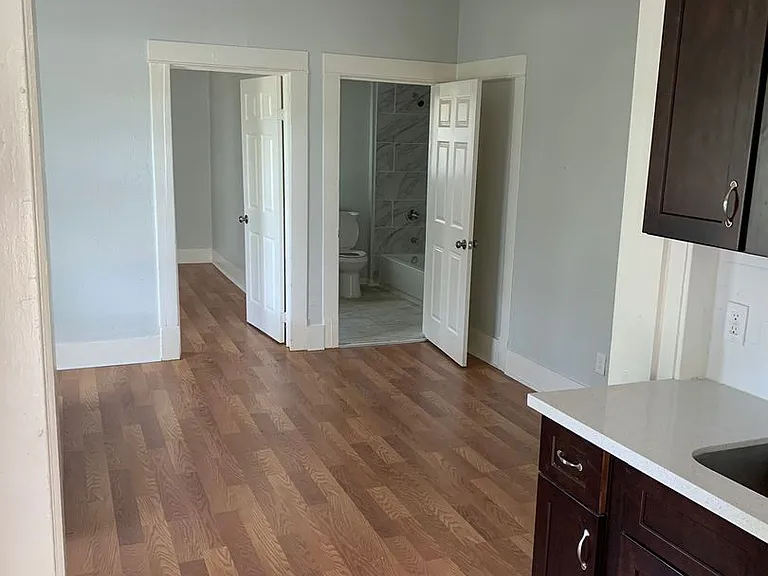 1294 Cartwright St — Photo 3