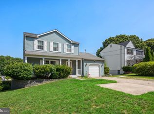 855 Davistown Rd, Blackwood, NJ 08012