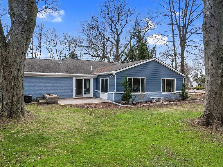 2905 W Hickory Grove Rd — Photo 25
