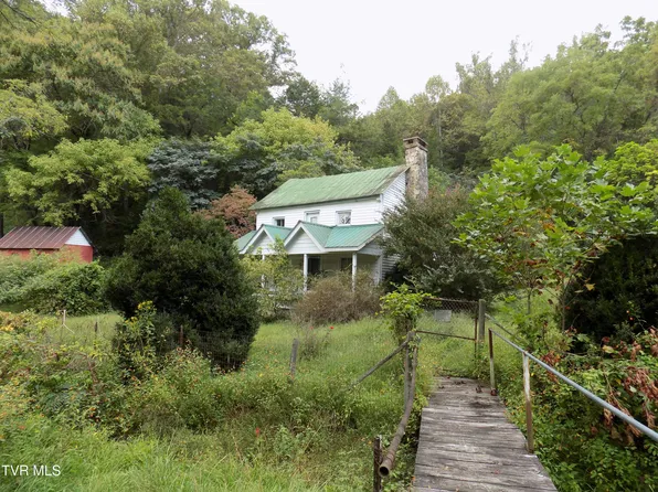 10864 Tazewell Hwy, Sneedville, TN 37869