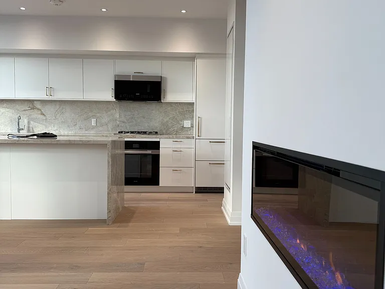 505 Glencairn Ave #203 — Photo 3