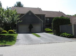 28 Concord Rd APT D, West Milford, NJ 07480