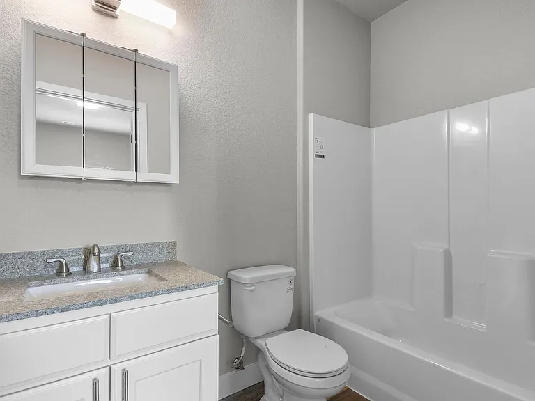 5310 N Union Blvd #101 — Photo 8