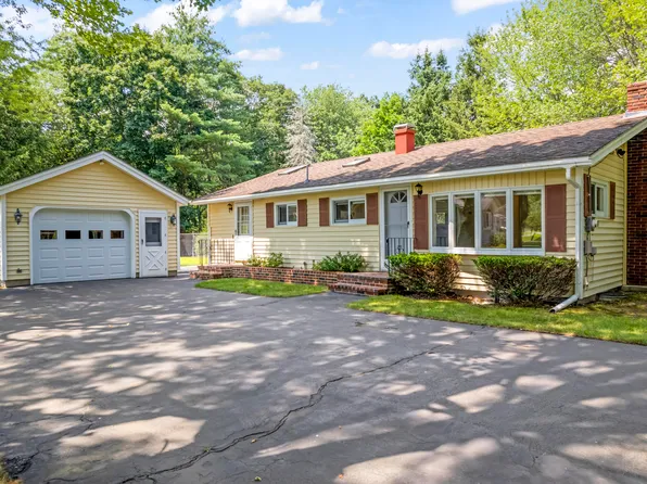20 Tedford Road, Topsham, ME 04086