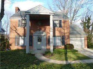 963 Country Club Dr, Pittsburgh, PA 15228