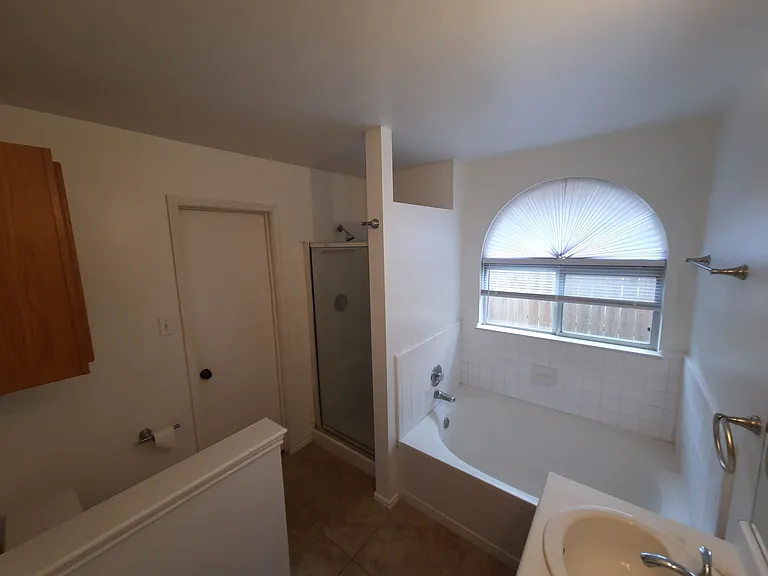 1335 Cougar Country — Photo 17
