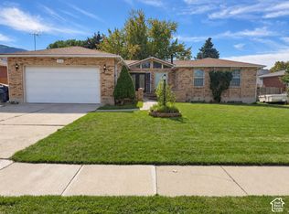 1806 E 9800 S, Sandy, UT 84092