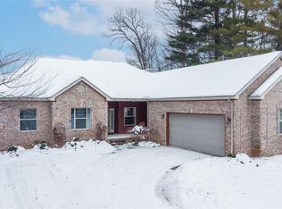 4204 Pavilion Ct, Fenton, MI 48430