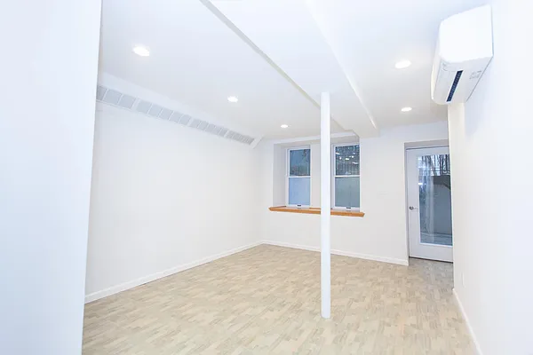 Rented by Voro NYC | media 27