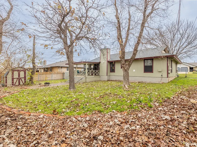 2202 Oxford Blvd — Photo 52