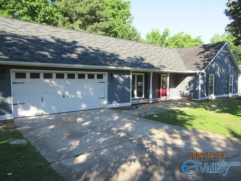 1st image of 119 Shoalford Dr